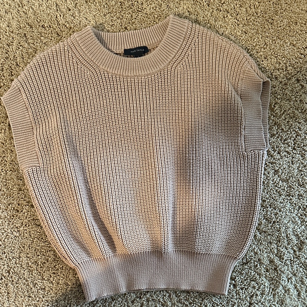 Ann Taylor Women's Tan Crew Neck Sweater